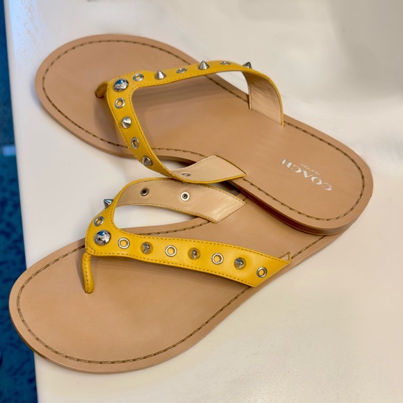 COACH Cottage Yellow Leather Silver Studded Sandals • Women’s Shoes Flip Flops - Picture 5 of 17